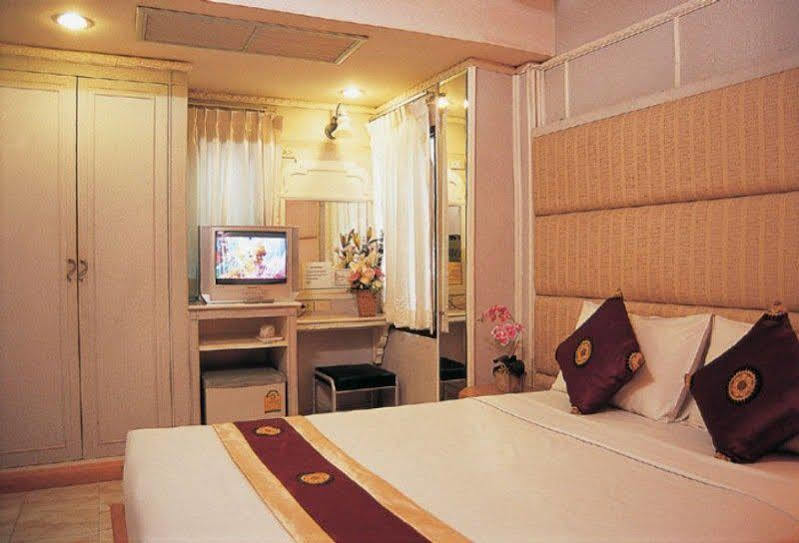 Sam'S Lodge Bangkok Dış mekan fotoğraf